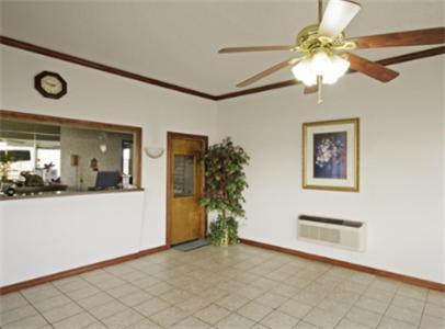 Executive Inn Muldrow Bagian luar foto